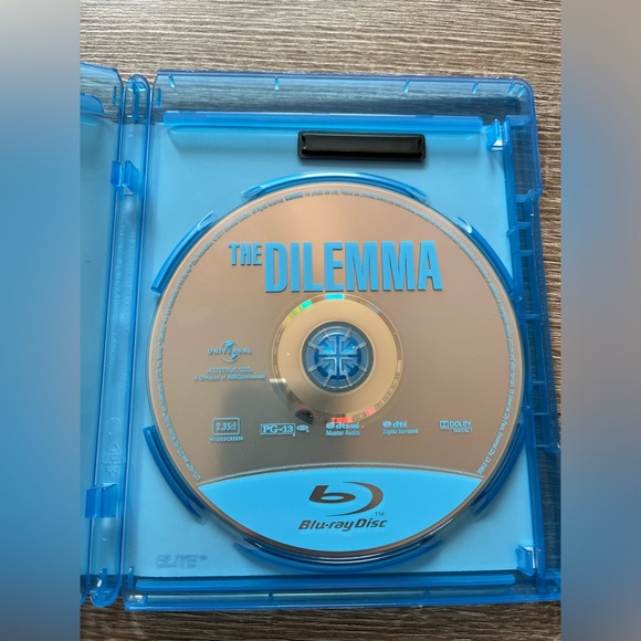 📀 3/$15 or 4/$20 📀 The Dilemma Bluray - Picture 3 of 3